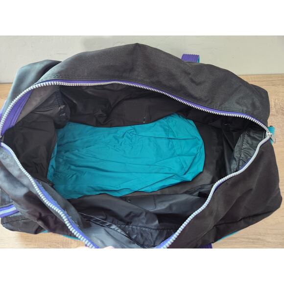 Vintage ROLLERBLADE 1990s Retro Duffle Bag Travel Overnight Purple Black Teal - Picture 4 of 13